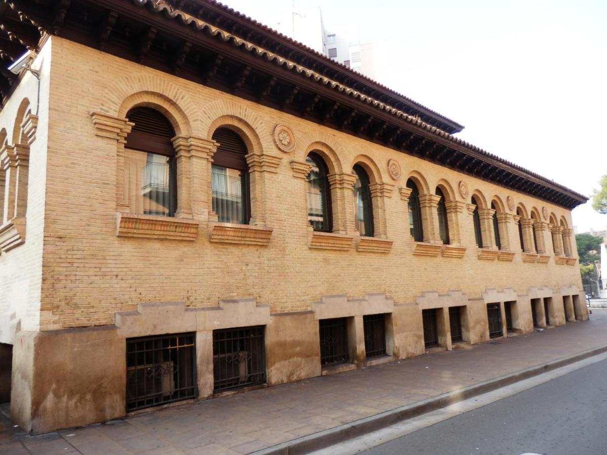 Апартаменты Apartamento Teatro Del Mercado Сарагоса Экстерьер фото